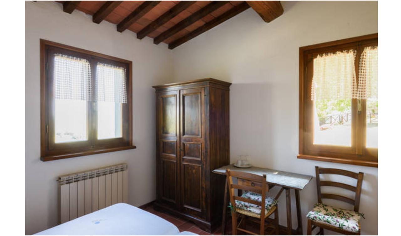 ראדה אין קיאנטי Camere E Appartamenti Baldini Romanita מראה חיצוני תמונה